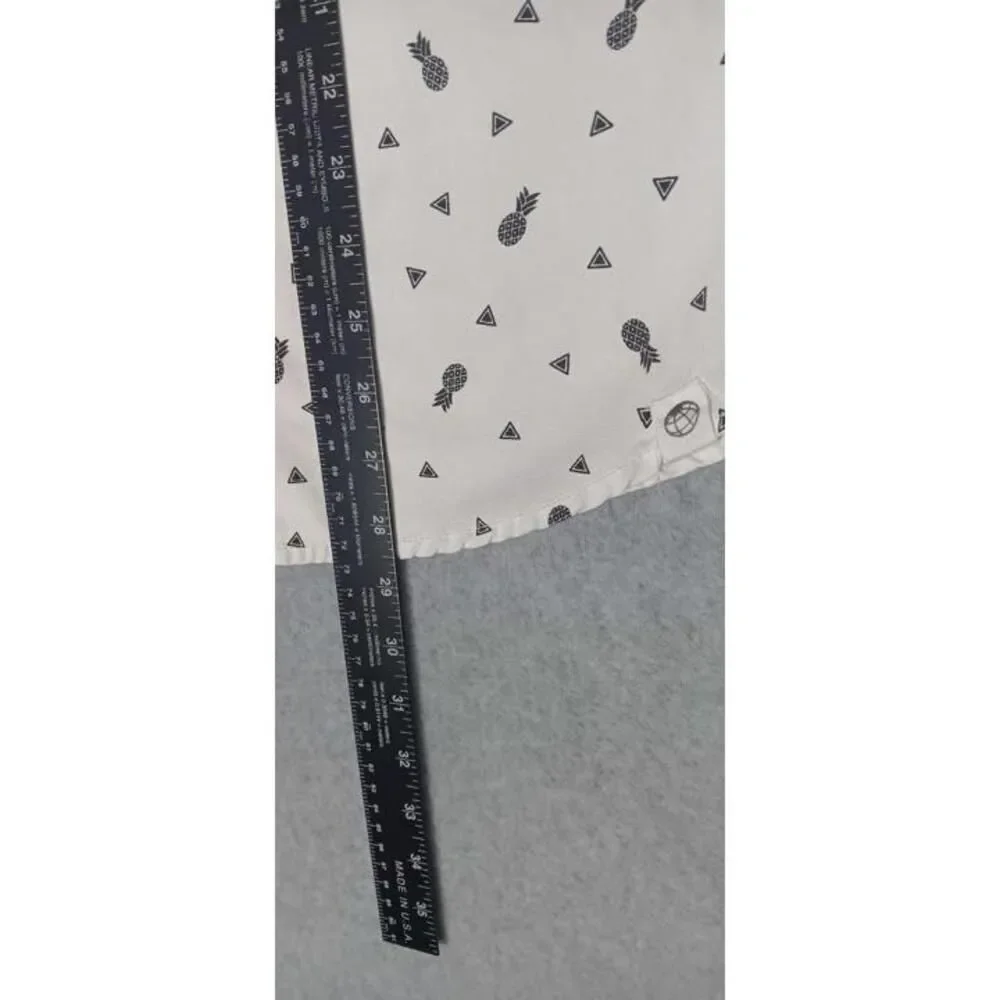 Free Planet Short Sleeve Button Up Mens Size Large White With Black...